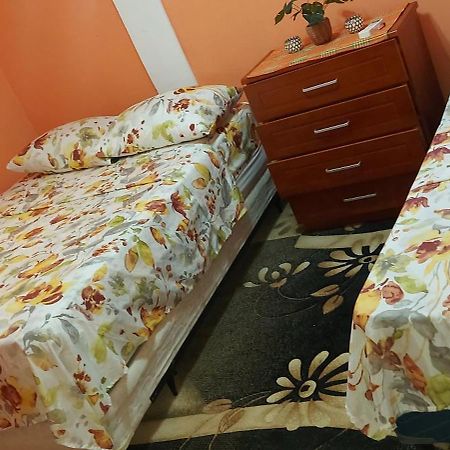 Peaceful Nest Apt 3 Розо Екстер'єр фото